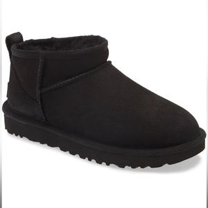 Ultra Mini Ugg boots black